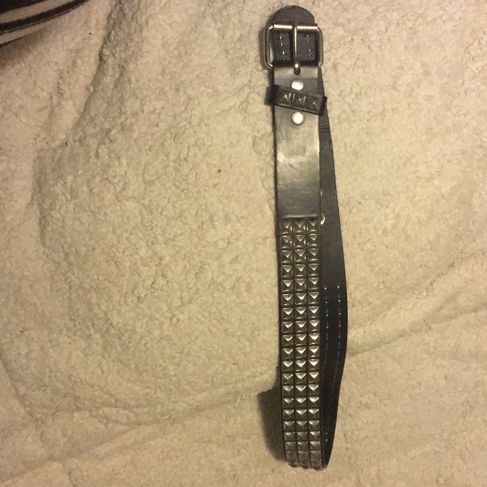 Spike belt